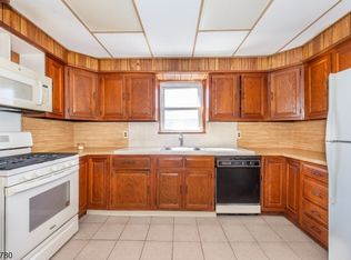 18 Pulaski St #2, Bloomfield, NJ 07003