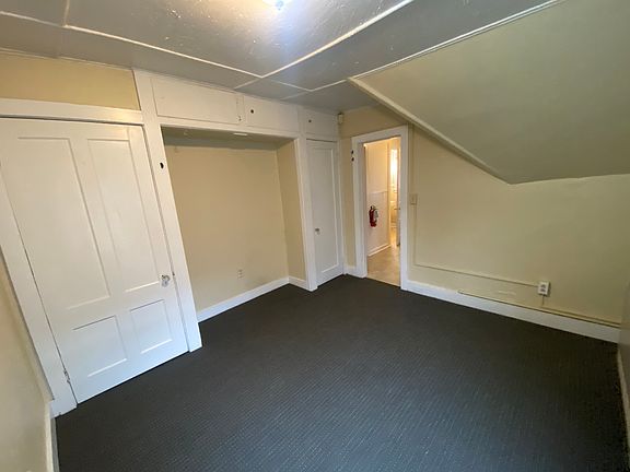 2nd image of 57-59 Buell St #59-5