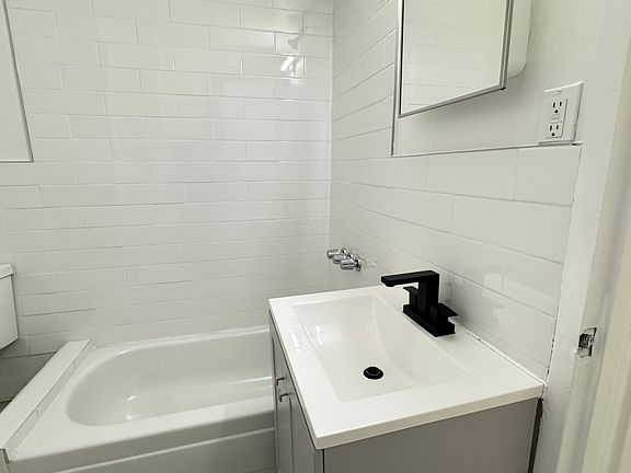 5th image of 695 10th Ave APT 3RN