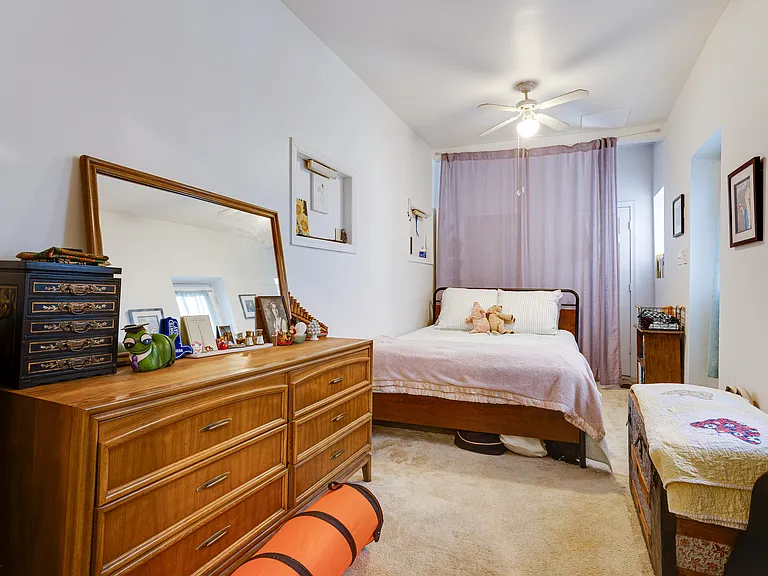 506 S 4th St #1 — Photo 9