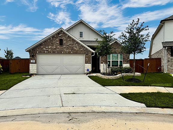 4th image of 204 Dauphin Bay Ct