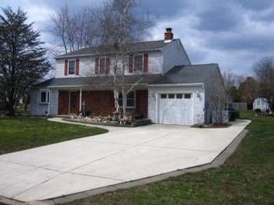 71 Coachmans Dr, Bordentown, NJ, 08505