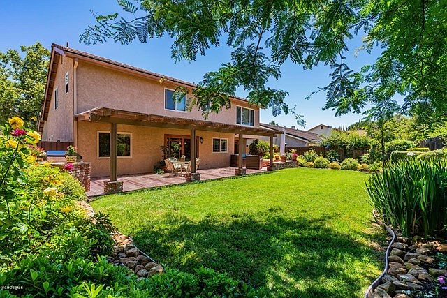 23 Basswood Ave Oak Park CA-large-040-02