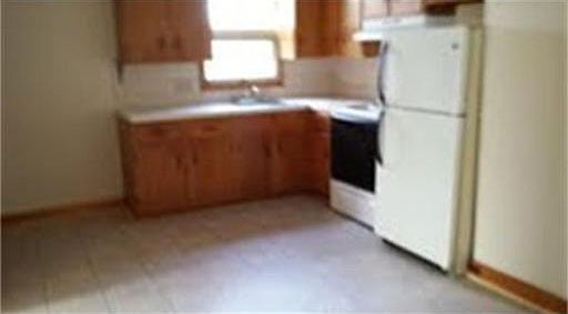 2nd image of 275 Hapgood St #2