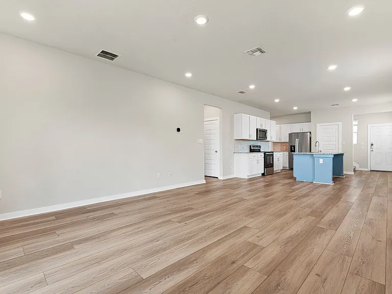 4030 Bellamy Bnd — Photo 7