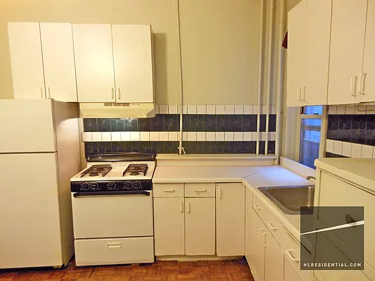 Rented by Highline Residential | media 7