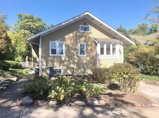 135 E Maple St, Hinsdale, IL 60521