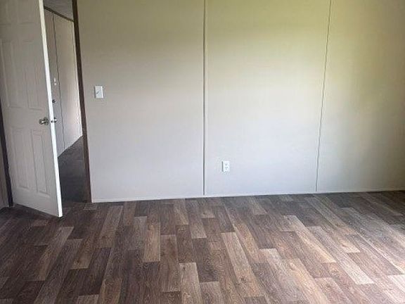 3rd image of 147 Coteau Juanita St