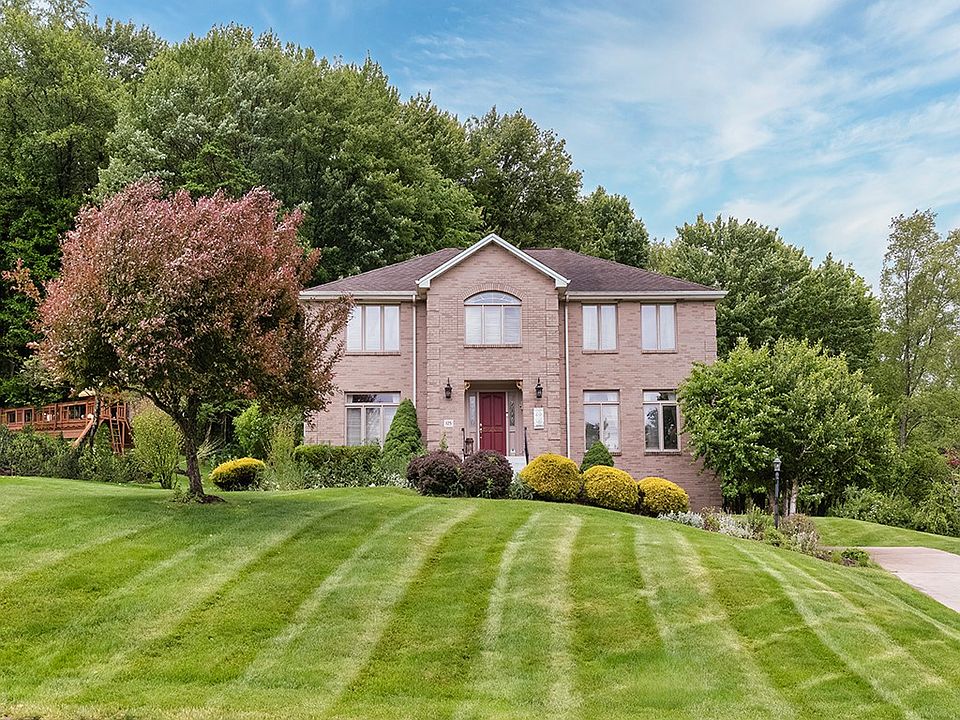 1st image of 125 Castlebrooke Dr
