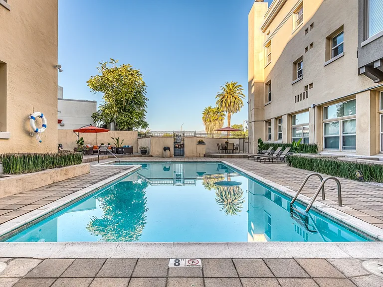 City View Apartments — Photo 9