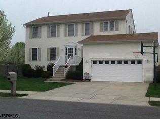 7 Atrium Ct, Northfield, NJ 08225