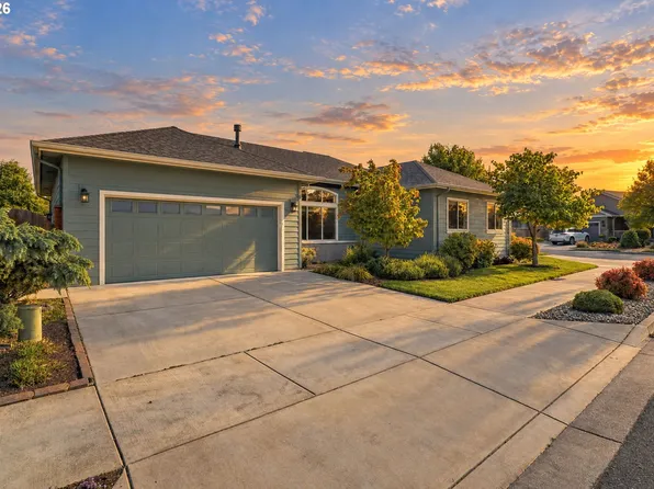 988 Hamilton St, Springfield, OR 97477