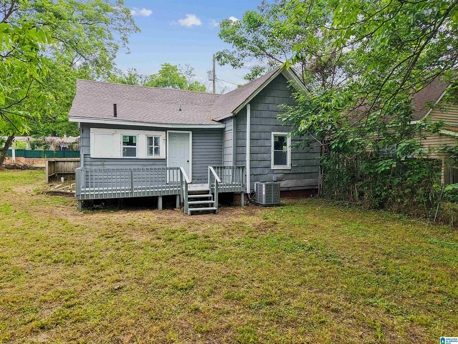 3 bed, 2.0 bath, $1,200 — Photo 2