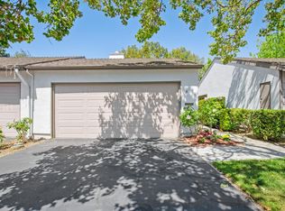 860 Erickson Ln, Foster City, CA 94404