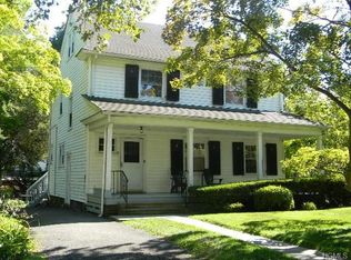 38 Beechwood Ter, Yonkers, NY 10705