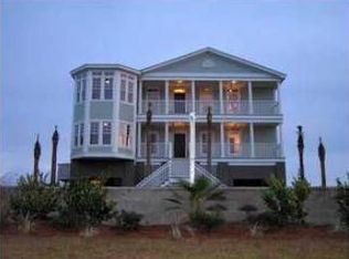 1111 E Arctic Ave, Folly Beach, SC 29439