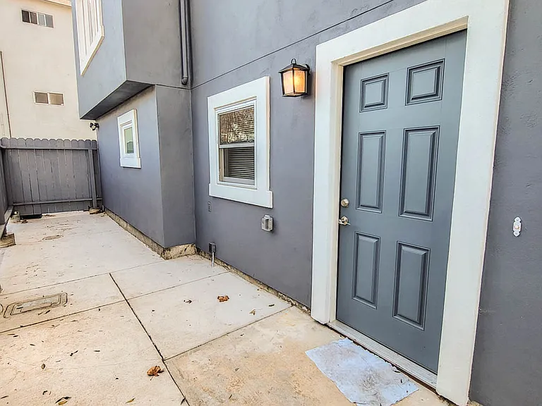 1442 Alcatraz Ave #1442 — Photo 4