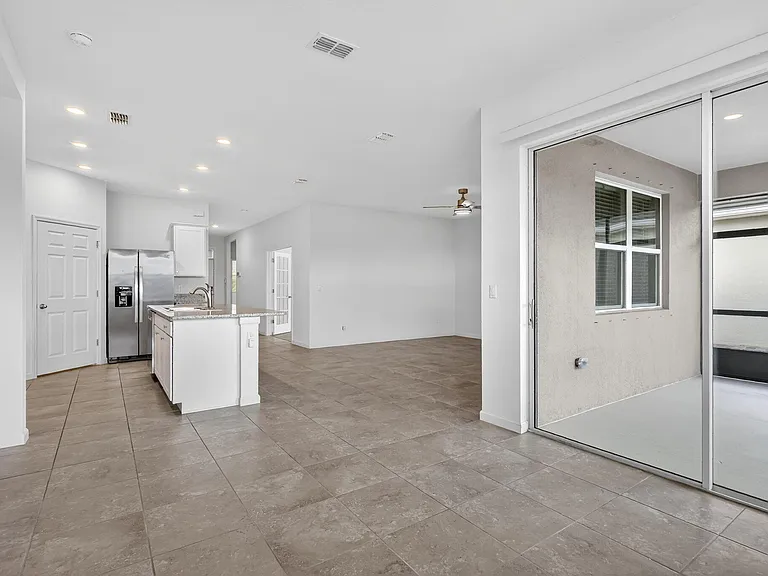 10552 SW Toren Way — Photo 7