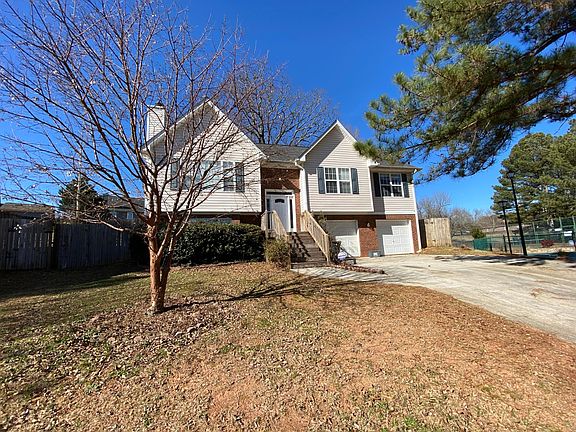 2nd image of 2707 Oak Meadow Ln