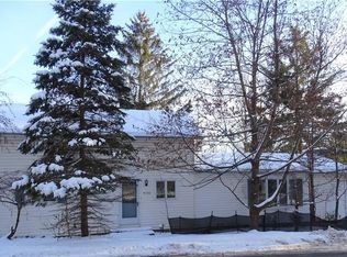 4440 N Creek Rd, Palmyra, NY 14522