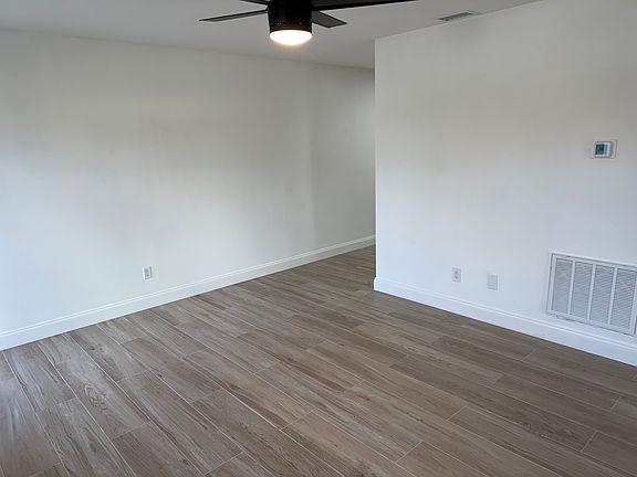 4th image of 9466 Tacoma Ave APT A