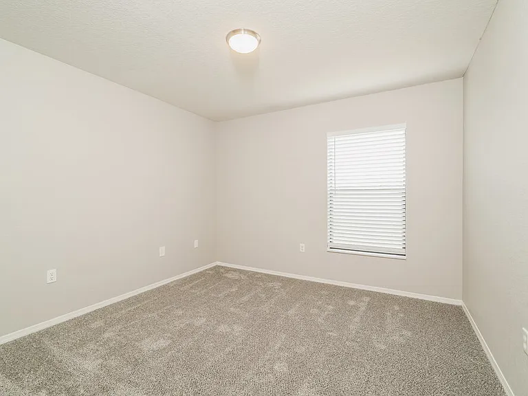 8179 Woodvine Cir — Photo 12
