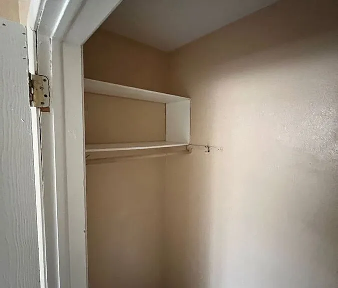 1015 York Ave #17 — Photo 4