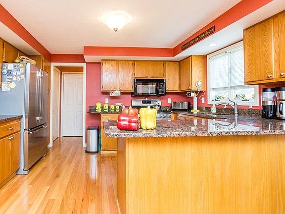 4th image of 126 Copperwood Dr