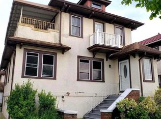 238 W Market St, Long Beach, NY 11561