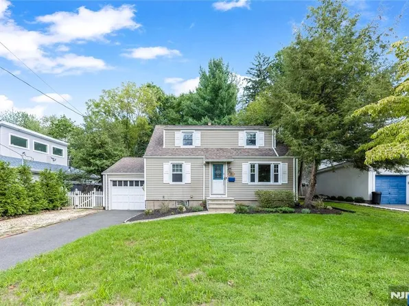 59 Delmar Avenue, Cresskill, NJ 07626