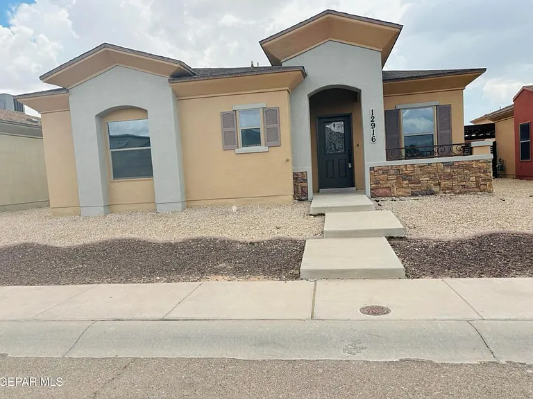 12916 Hueco Hill Dr — Photo 1