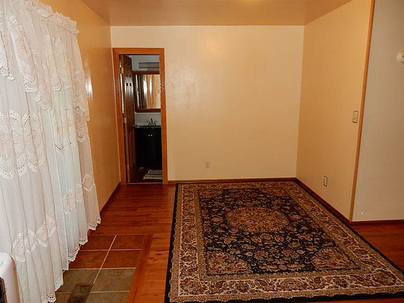 4th image of 1601 West Ave