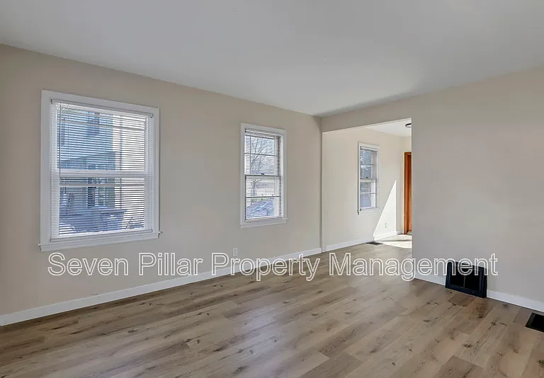 406 Beechtree Rd — Photo 4
