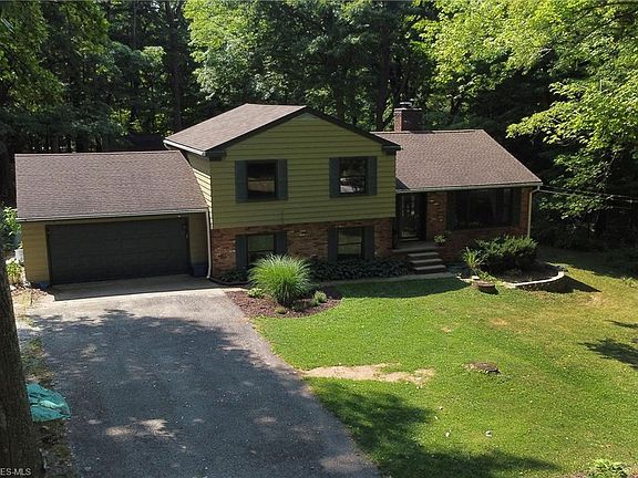4th image of 8287 Tulip Ln