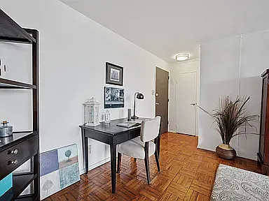1240 N Broad St — Photo 4