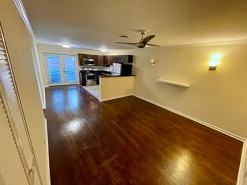 3196 Mathieson Dr NE Photo 1