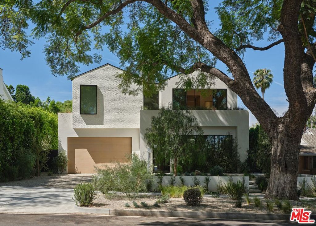 4115 Ventura Canyon Ave, Sherman Oaks, CA 91423