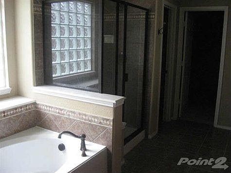4th image of 4905 Friedman Ln