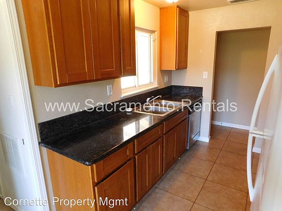 4th image of 8113 Basswood Way