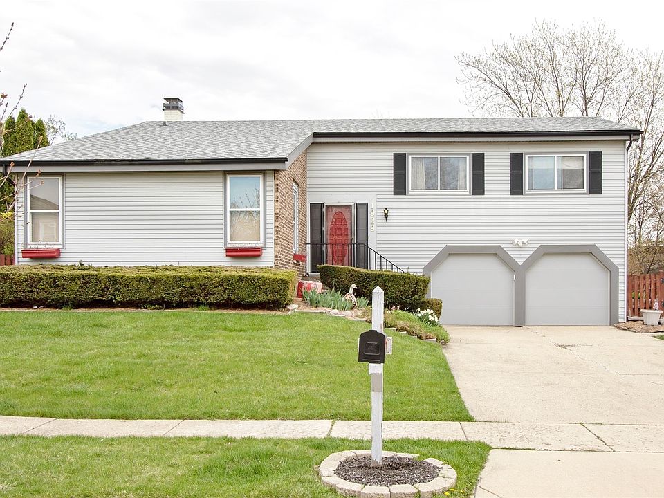 1st image of 1929 Woodside Ln
