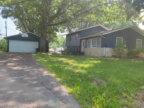 2315 Oakridge Rd, Stillwater, MN 55082