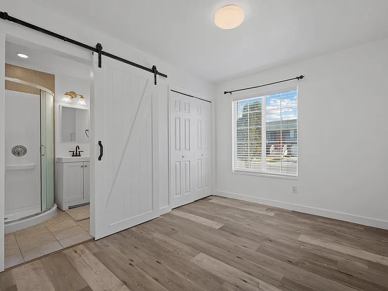 722 S 1370 W — Photo 1