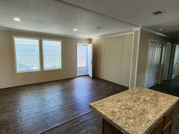 3rd image of 6539 Townsend Rd #64