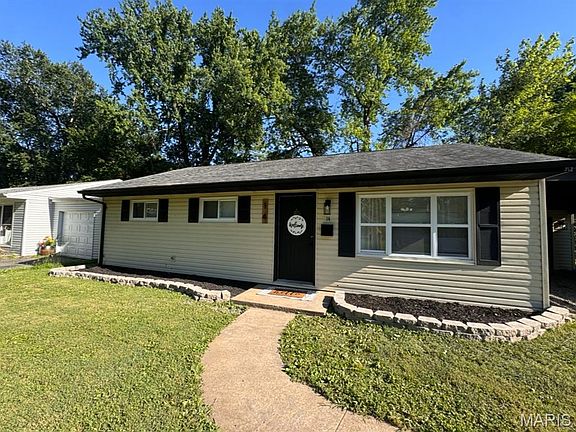 4th image of 14 Lillian Dr