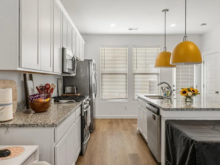 205 Winding Branch Dr — Photo 5