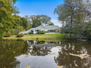 29 Blackstone Ave, Branford, CT 06405