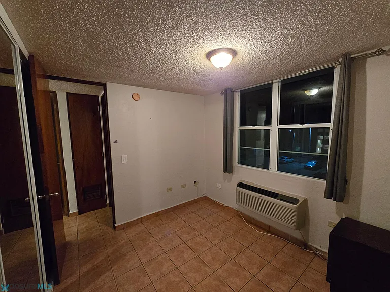 102 Sena #102 — Photo 13