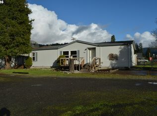 47649 School St, Oakridge, OR 97463