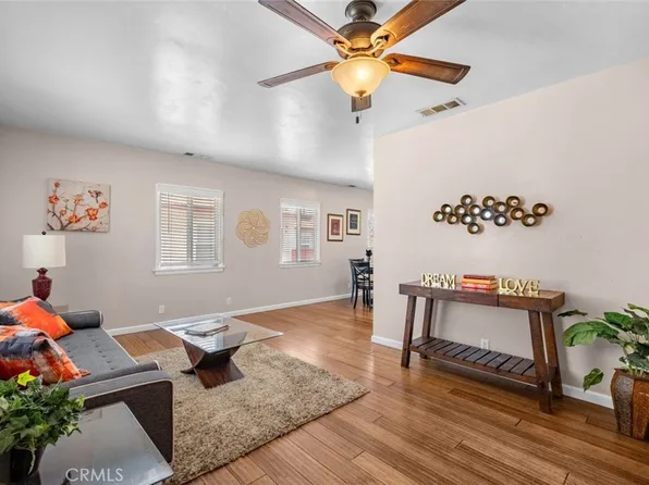 2218 Ximeno Ave, Long Beach, CA 90815