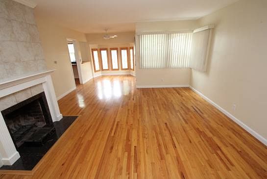 2nd image of 8921 Yolanda Ave